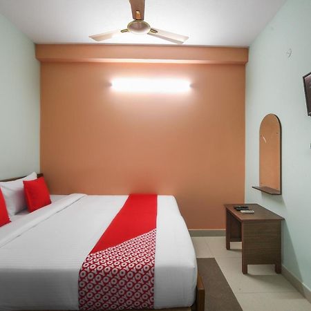 Oyo Modern Guest House Chennai Dış mekan fotoğraf